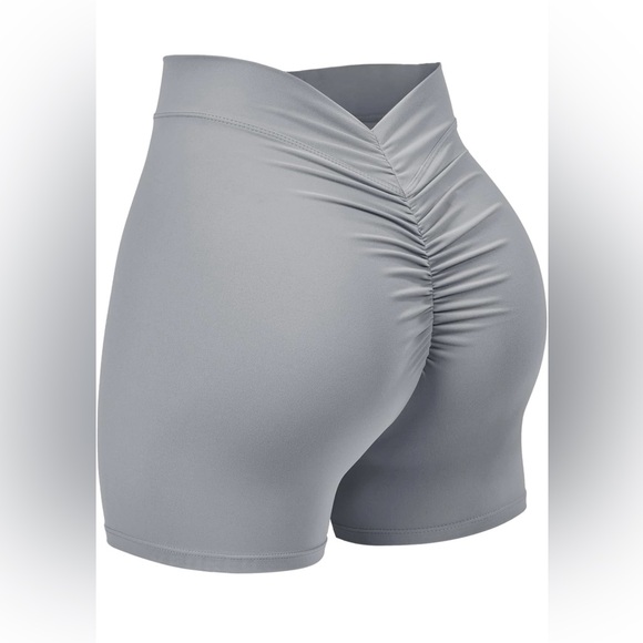 Pants - 🎉3 for $13🎉 Sale - Gray Scrunch Butt Bike Shorts